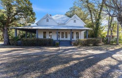 411 S Hutchinson Ave, Adel, GA 31620