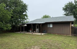 1704 S Walnut St, Georgetown, TX 78626