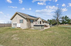 993 US Rte 34, Gladstone, IL 61437