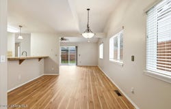 217 E KNOTTY PINE Ln, Coeur d'Alene, ID 83815