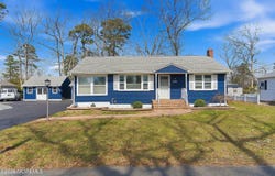 240 Wainwright Street, Forked River, NJ 08731