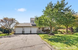 2480 Rolling Meadow Drive NE, Belmont, MI 49306