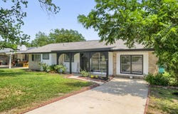 304 Avenue D, Converse, TX 78109
