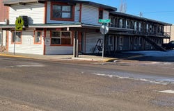 115 6th St SW, Sidney, MT 59270
