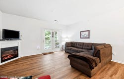 2706 Bradford Commons Dr, Louisville, KY 40299