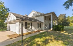900 Park AVENUE, Chester, IL 62233
