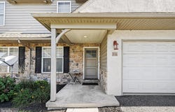 49 TOLL GATE Station, LANCASTER, PA 17601