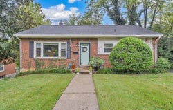 810-812 Welton Ave SW, Roanoke, VA 24015