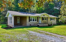 552 Everett Springs Road SW, Calhoun, GA 30701