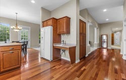 8361 S 44th St, Franklin, WI 53132