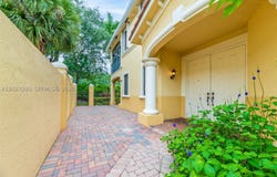 1695 Passion Vine Cir, Weston, FL 33326