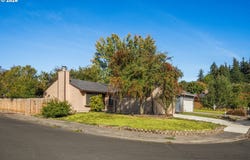 7255 SW LINETTE Way, Beaverton, OR 97007