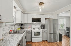 3074 E Bardonner Rd, Hampton, PA 15044