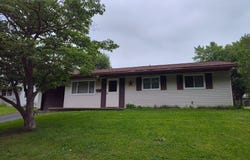 231 Manor Drive, Franklin, PA 16323