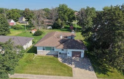 717 5Th Avenue, Ackley, IA 50601