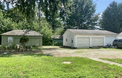 109 W Madison Street, Philo, IL 61864
