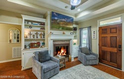 221 Cherrybark Lane, Brandon, MS 39047