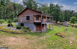 107 WAKEMAN Drive, AUGUSTA, WV 26704