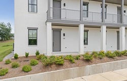 2101 Fairmont Way, OXFORD, MS 38655