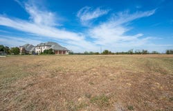 1104 Estate Drive, Ennis, TX 75119