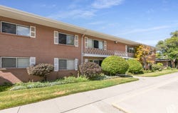 2223 E CARRIAGE Ln, Holladay, UT 84117