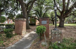 2940 Oleander Drive, Wilmington, NC 28403