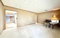 1018 S Plummer Ave, Chanute, KS 66720