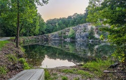 18899 S 2nd St, Versailles, MO 65084