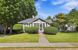 215 W Goddard Ave, Maryville, TN 37803
