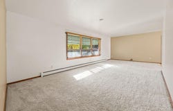 2807 Edgewood Drive N, Fargo, ND 58102