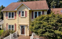 7605 Keating Drive, Oak Ridge, NC 27310