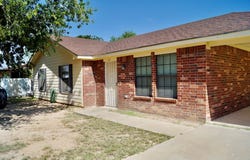 112 W 8th St, McCamey, TX 79752