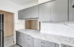 1400 NE 148th St, Miami, FL 33161