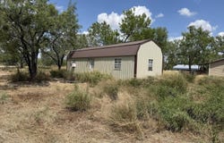 305 Avenue E, Christine, TX 78012
