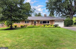 9021 WEIR Street, MANASSAS, VA 20110