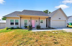 1007 Rebekah Drive, Seven Points, TX 75143