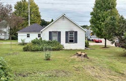 202 State Street, Decorah, IA 52101