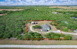 5734 FM 621, Martindale, TX 78655