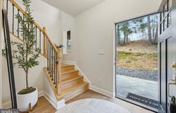 1034 GREENVIEW, BASYE, VA 22810