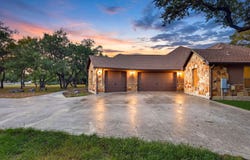 560 SAXET TRL, Spring Branch, TX 78070