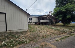 317 APPLEGATE Ave, Drain, OR 97435