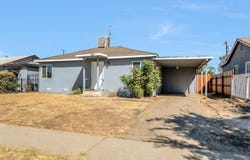 1017 E Vine Avenue, Fresno, CA 93706