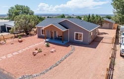 899 W Vance Dr, Kanab, UT 84741