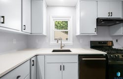 913 S Williams Ave, Sioux Falls, SD 57104
