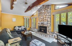 95 Wendt Ln, Wayne Twp., NJ 07470-6458