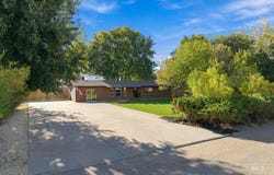 2403 Mountain View Dr, Emmett, ID 83617