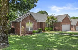 7365 W Ridge Circle, Sherwood, AR 72120