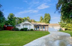 102 Donna Court, Hubert, NC 28539