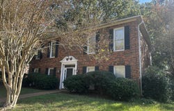 43 S Crownpointe Drive, Jackson, MS 39211