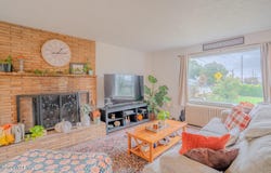 110 N 3rd St, Selah, WA 98942
